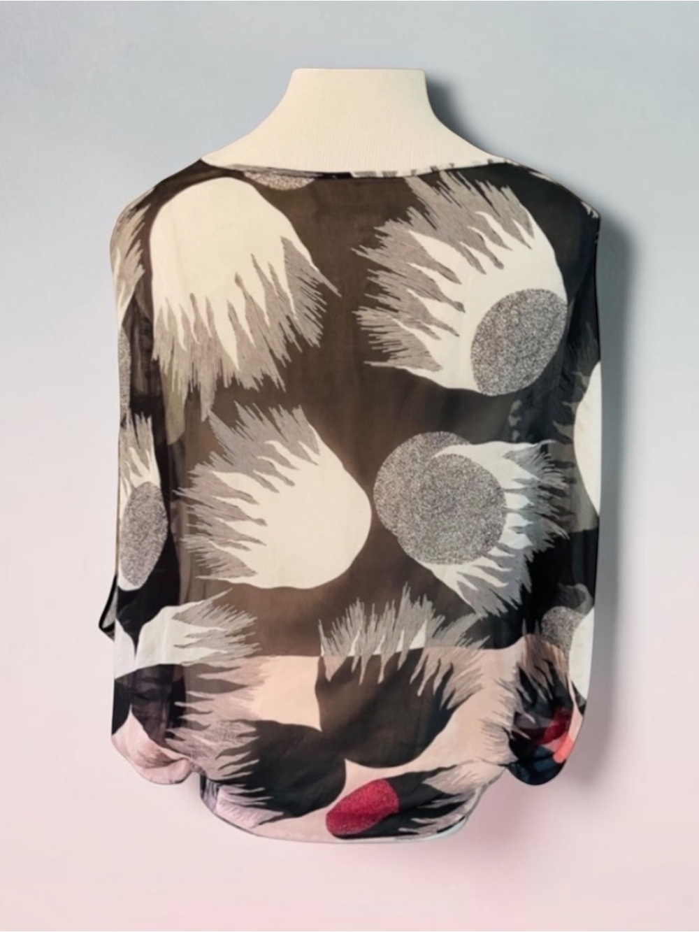 DIANE VON FURSTENBURG Silk Print Blouse Size Small